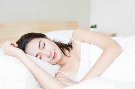 一些影响女性经期睡眠的因素，不可忽视！
